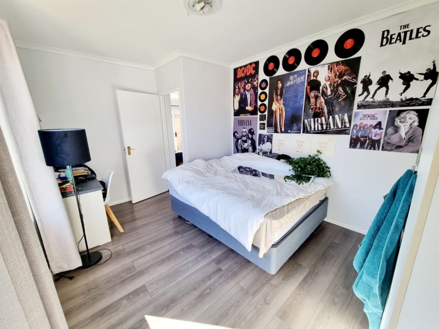 3 Bedroom Property for Sale in Sonstraal Heights Western Cape